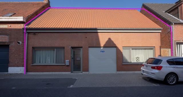 Instapklare, gerenoveerde woning met leuke tuin