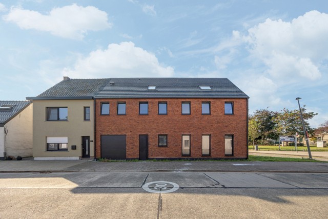 Ruime woning, ideaal voor kangoeroewonen of combinatie wonen-werken