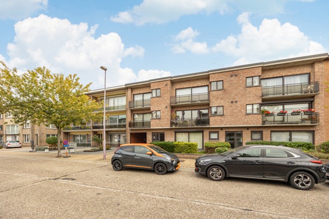 Appartement met 2 slpk, garage en terras