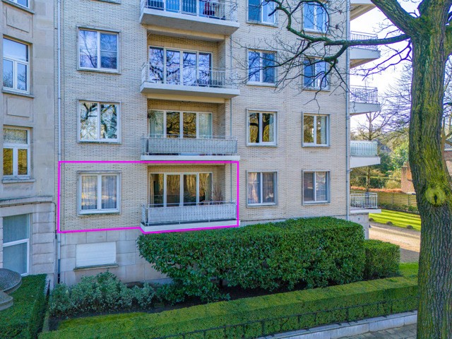Verzorgd 2 slpk. appartement met terras en garagebox!