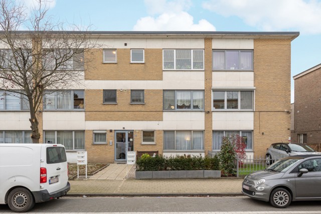 Gelijkvloersappartement met 2 slpk en garage