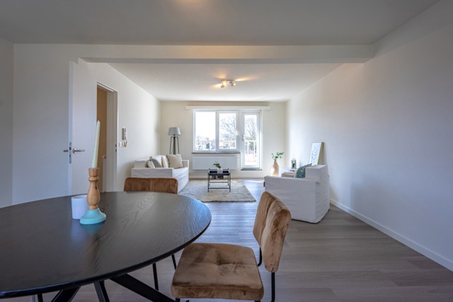 Instapklaar appartement (110 m²) met terras en garagebox
