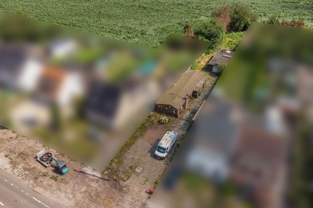 Bouwgrond – 885 m² – Open bebouwing met aansluitende garage