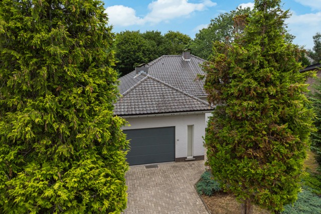 Woning met 3 slaapkamers en tuin nabij het Moretusbos