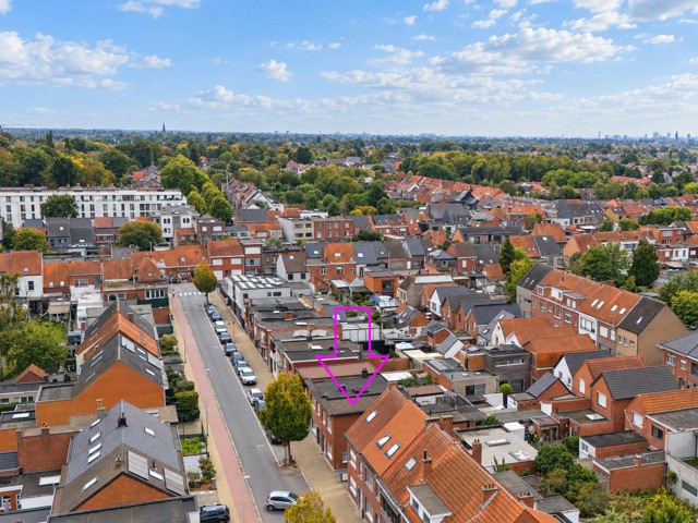 Goed onderhouden woning met 3 slaapkamers, veranda en garage in Kapellen