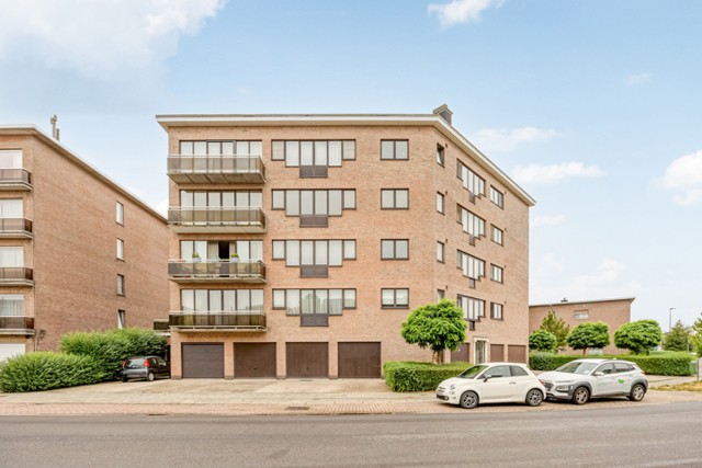Loft-stijl 3 slpk. appartement met garagebox en berging! Lift aanwezig! 